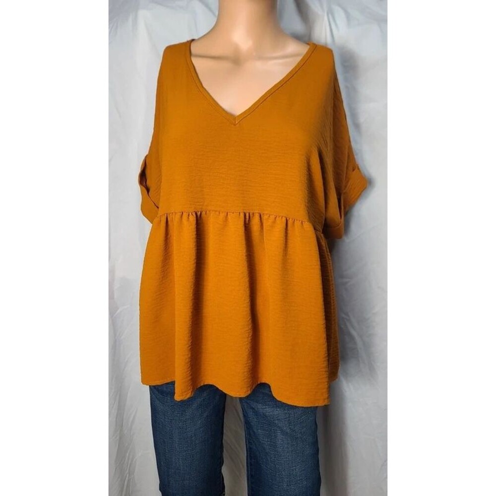 Entro Small mustard Textured Babydoll short sleeve v neck peplum top oversized